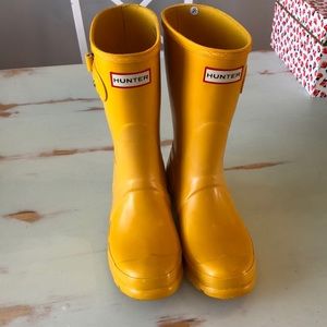 Short Yellow Hunter Boots (neverworn)